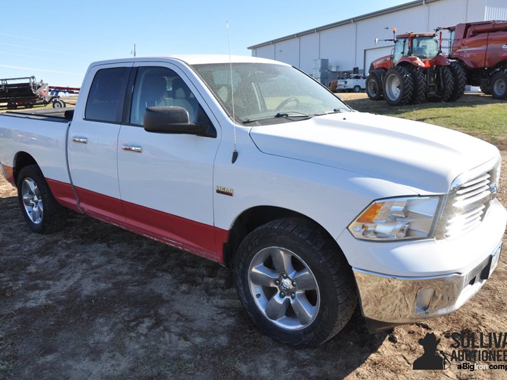 2015-ram-1500-big-horn-image-7