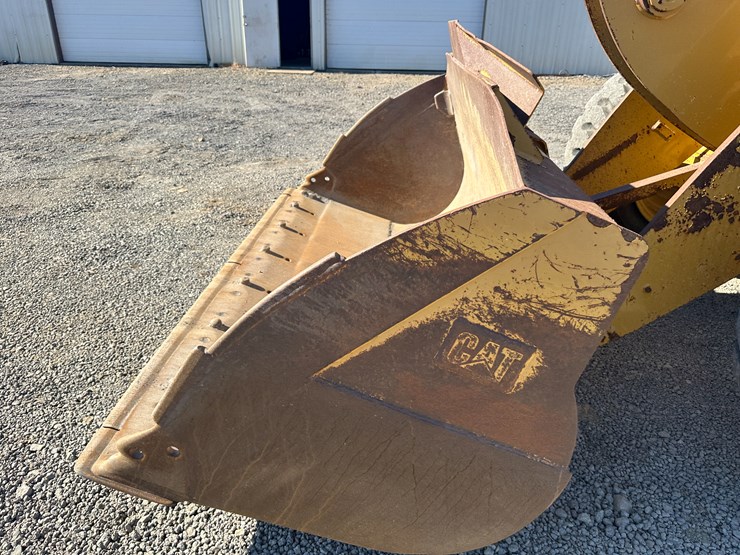 2016-caterpillar-926m-image-32