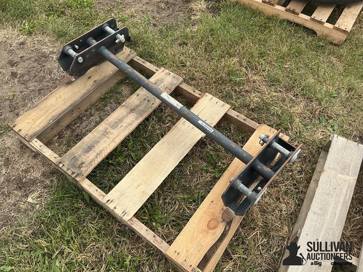 westendorf-quick-attach-bracket-image-1