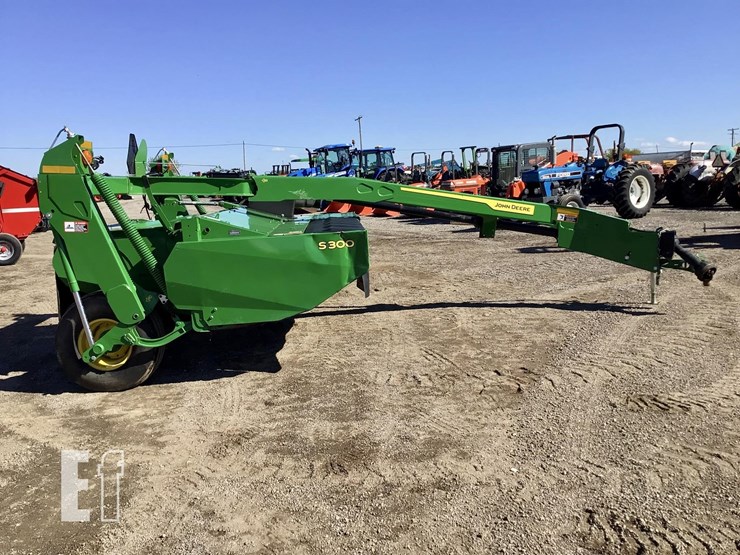 2023-john-deere-s300-image-5