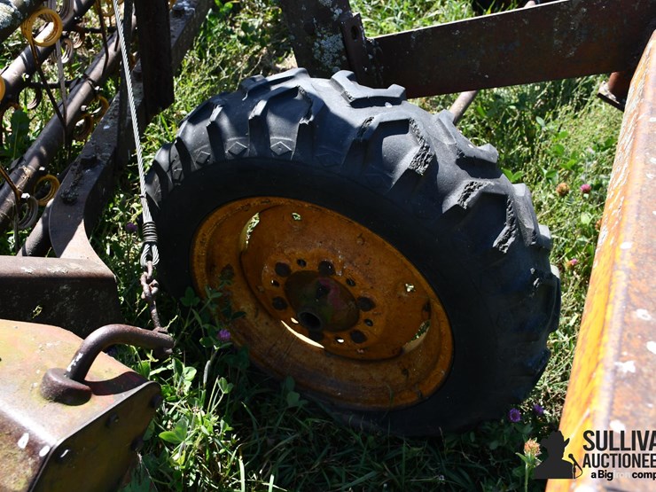 new-holland-55-image-10