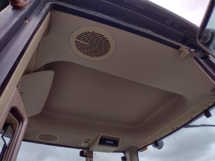 2019-john-deere-6130m-image-12