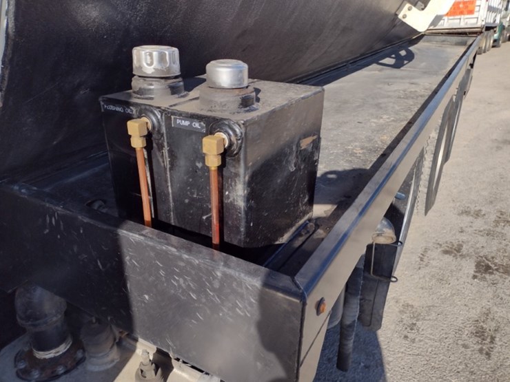 19-peterbilt-water-truck^title^-(qea-4054)-image-36