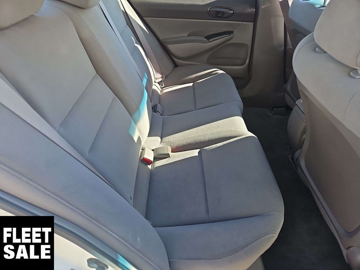 2009-honda-civic-dx-g-4dr-sedan-image-12