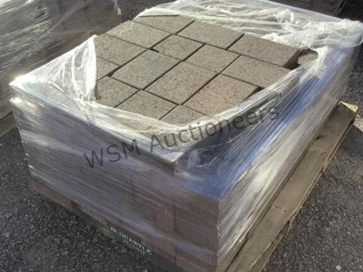 pallet-of-stone-pavers-image-2