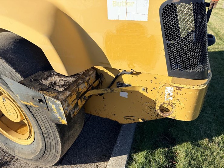 1992-caterpillar-cs-423e-image-15