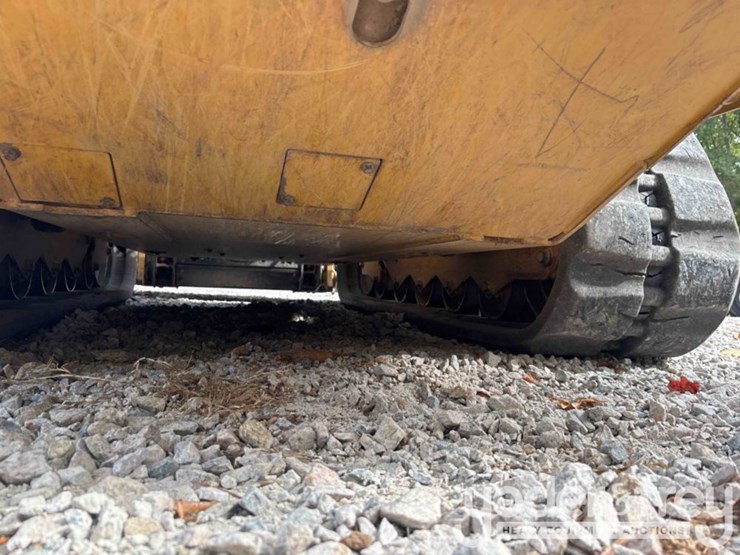 2022-caterpillar-299d3-xe-image-34