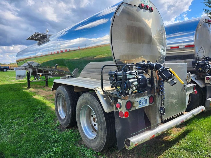 1995-4800-gal.-semi-tank-trailer-image-4