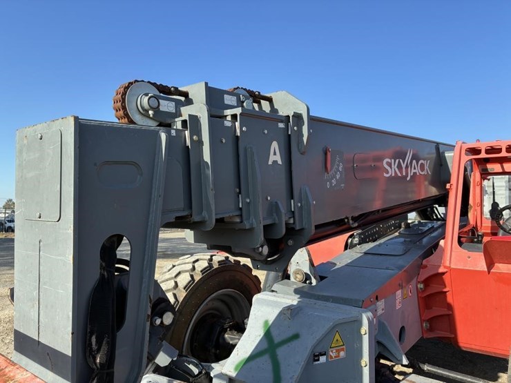 2018-skyjack-sj1056-image-8