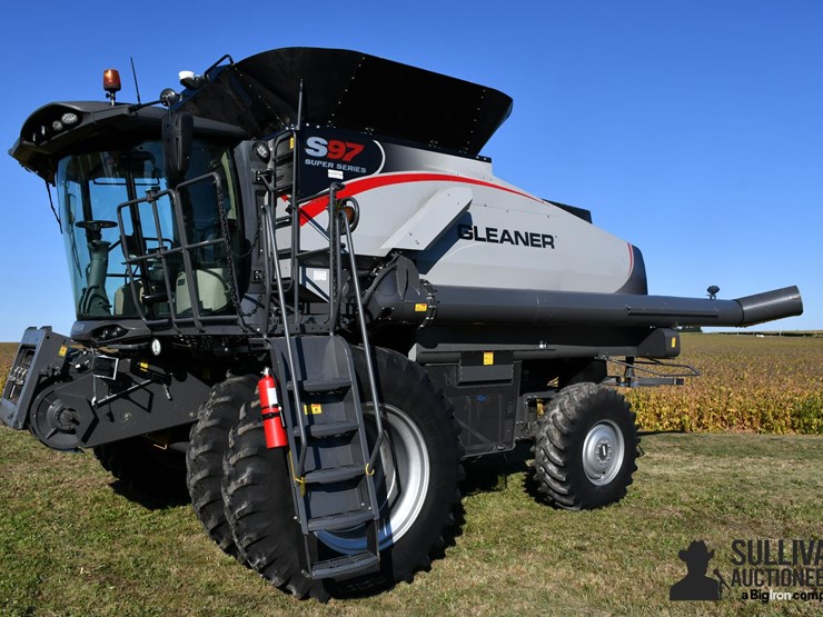 2020-gleaner-s97-image-1
