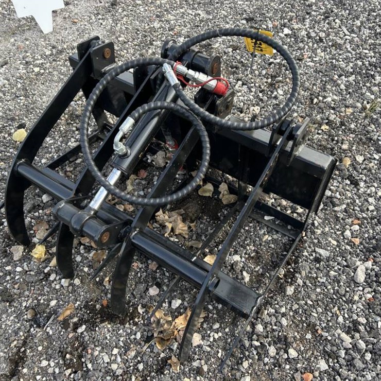 #2717 • *UNUSED* MINI SKID STEER GRAPPLE BUCKET