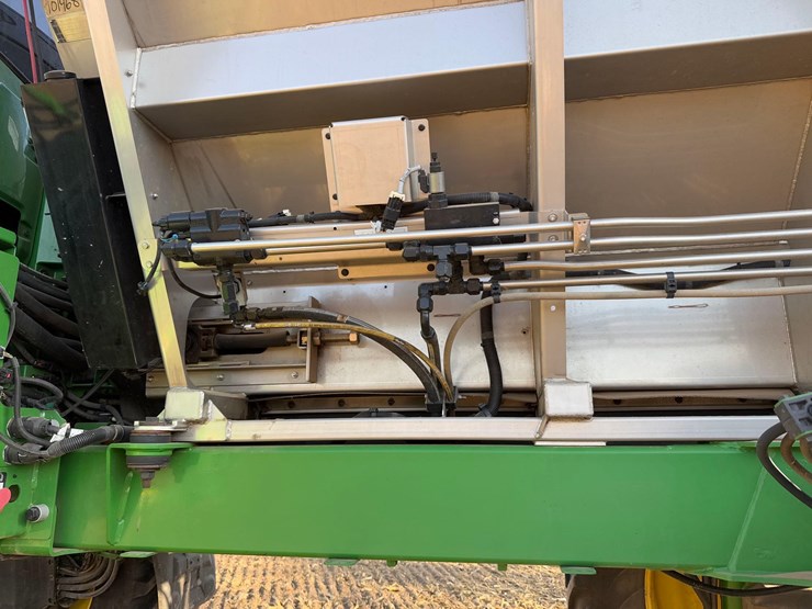 john-deere-600r-image-24