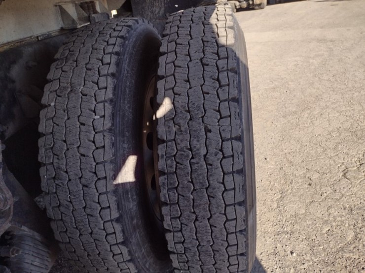 21-peterbilt-water-truck^title^-(qea-4053)-image-32