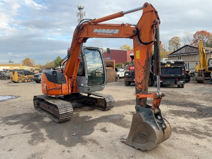 hitachi-zx75us-image-7