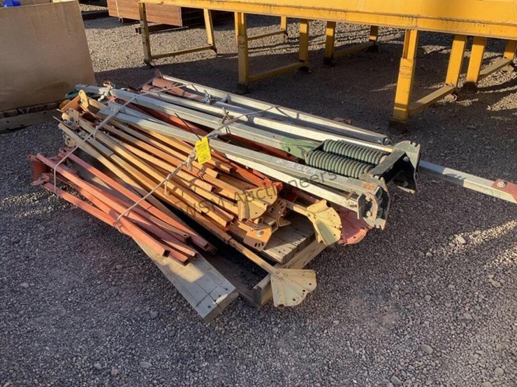 construction-sign-stands-image-1