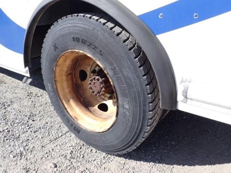 2013-freightliner-mt55-image-41