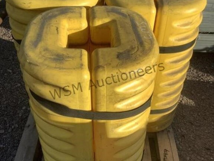 (3)-pole-protectors-image-4