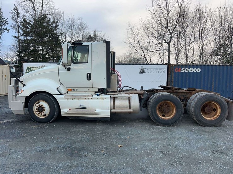 2016-international-prostar-image-8