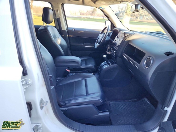 2014-jeep-patriot-image-16