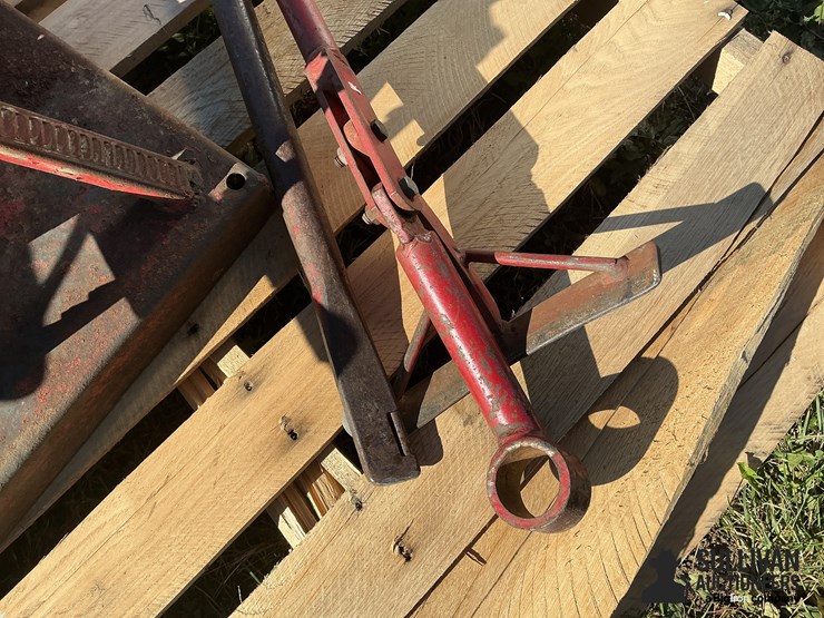 tire-changing-station-image-9