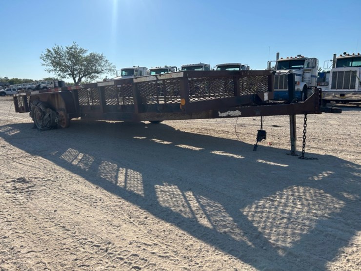 20-lowboy-bumper-pull-trailer-image-2