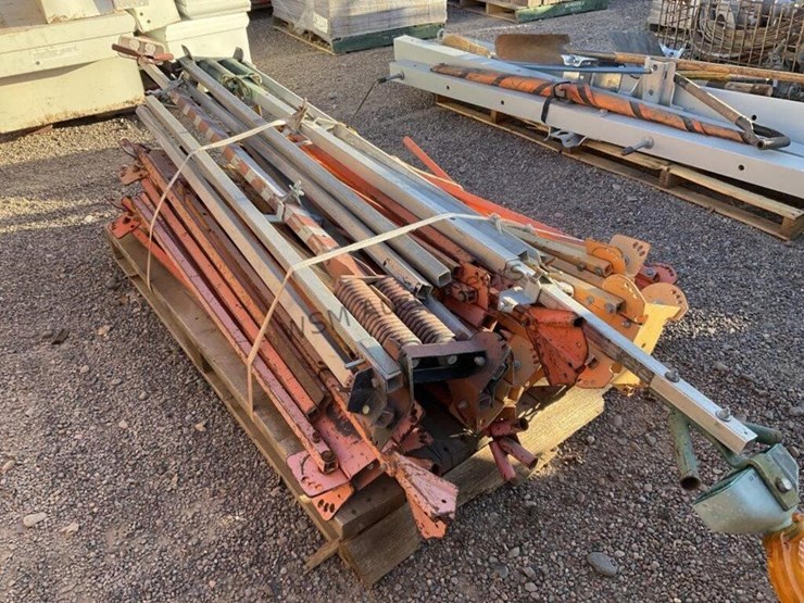 construction-sign-stands-image-3