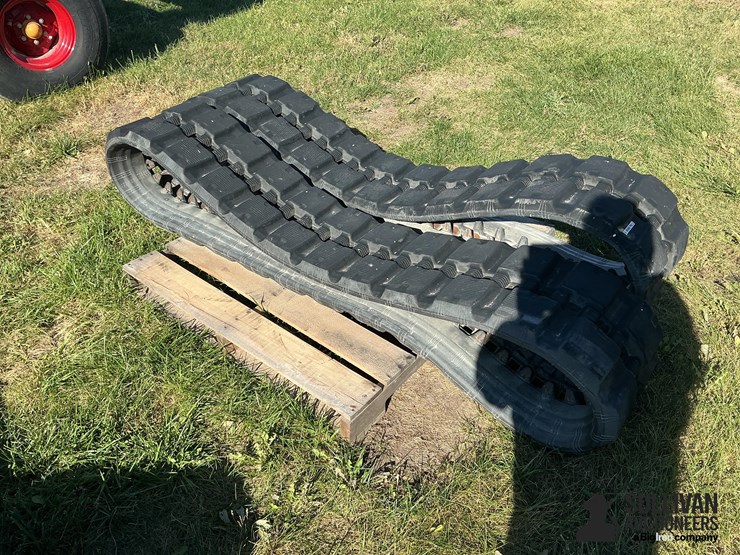 bridgestone-380x52x86-15”-rubber-tracks-image-3