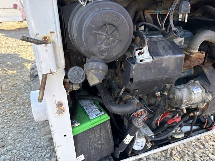 2015-bobcat-s70-image-26