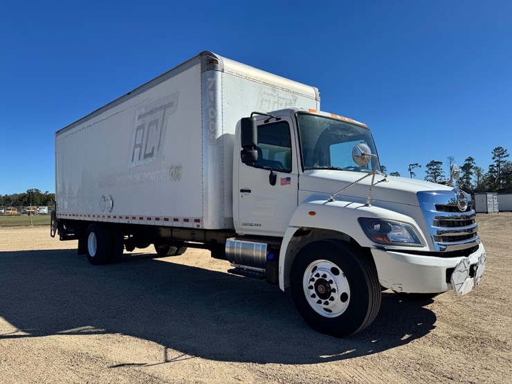 #16193-•-2016-hino-338v-van-body-truck-image-2