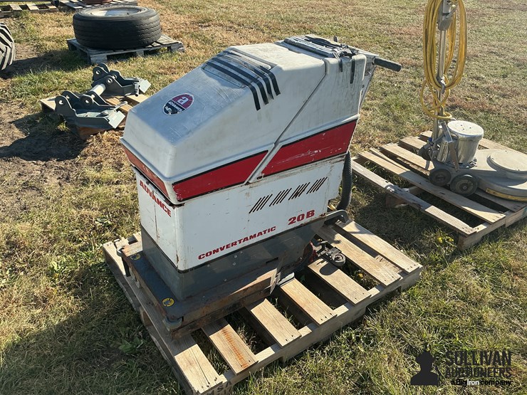 advance-convertamatic-20b-floor-cleaner-image-5