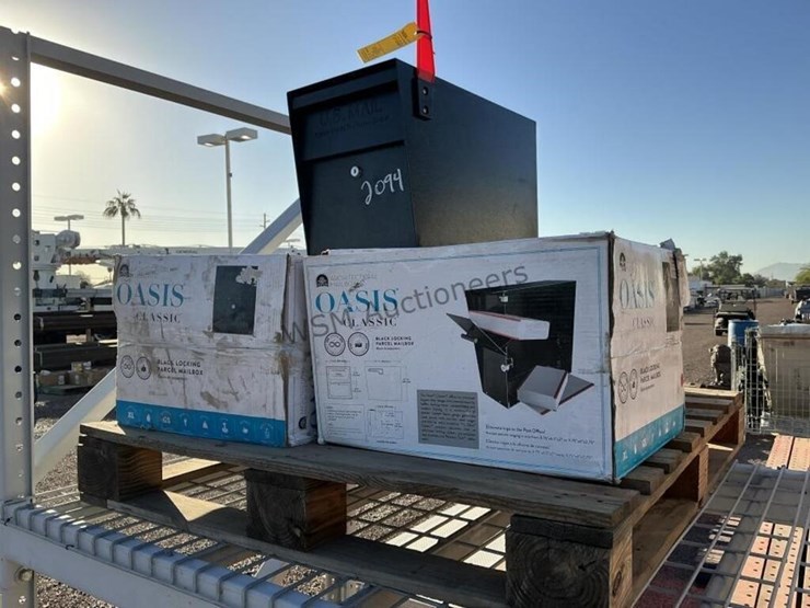 pallet-of-mailboxes-image-2