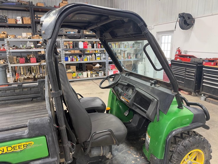 john-deere-gator-image-14