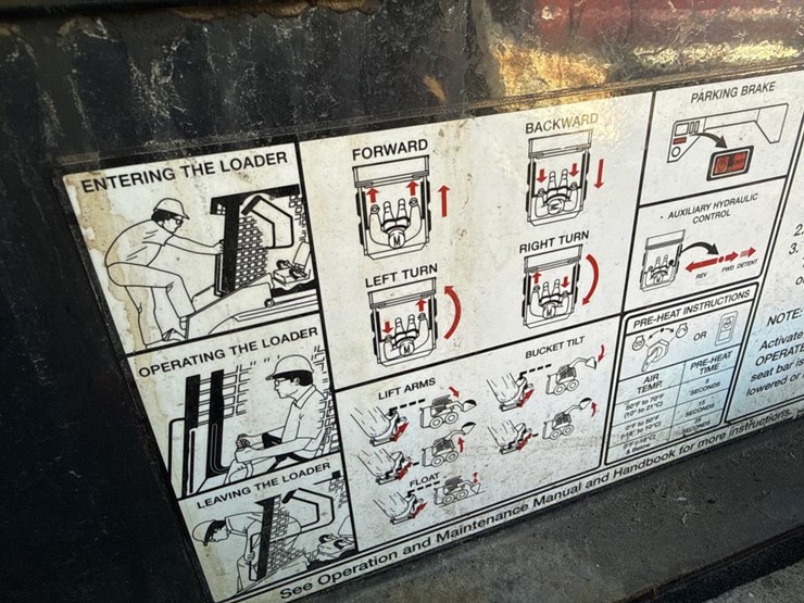 2015-bobcat-s70-image-34