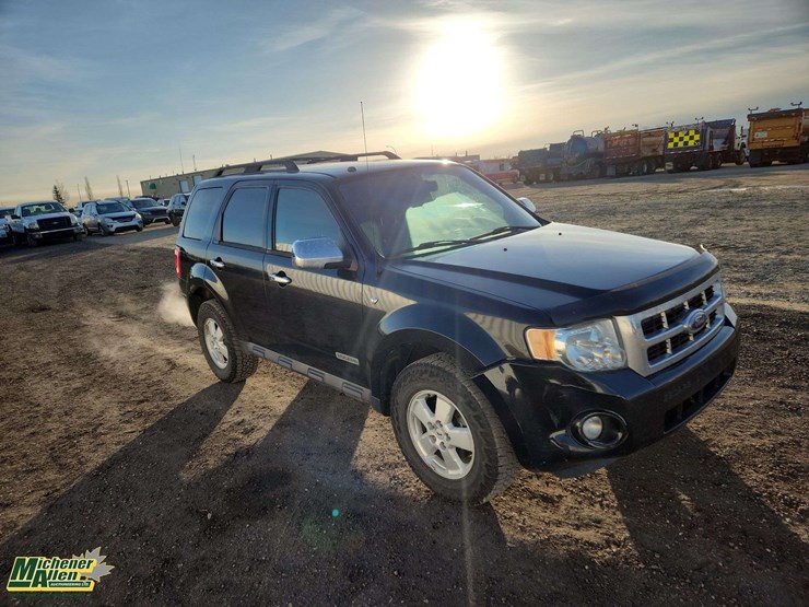 2008-ford-escape-xlt-image-2