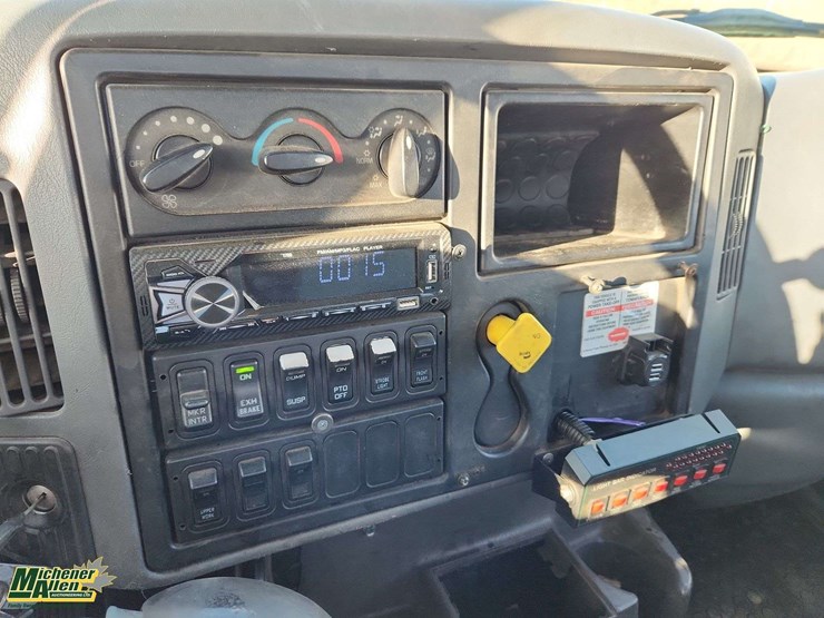 international-durastar-4300-image-14