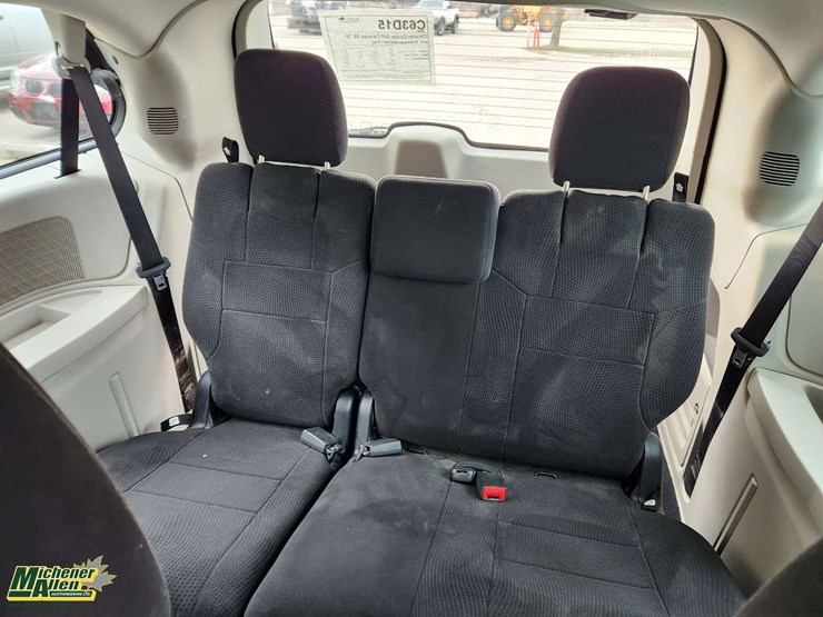 2013-dodge-grand-caravan-se-image-27