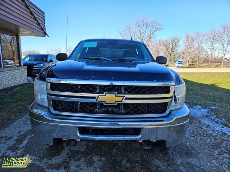 2012-chevrolet-silverado-2500hd-image-9