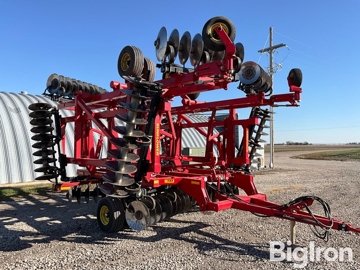 2013-sunflower-1435-image-3