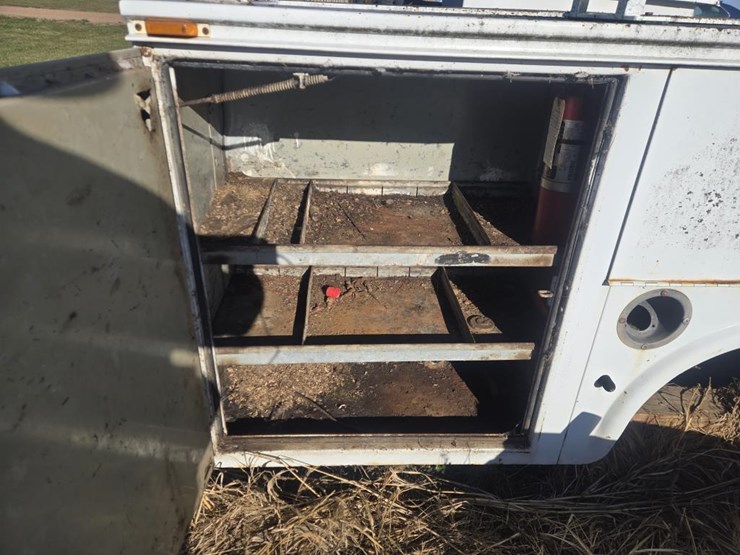 #2998-•-knapheide-(6)-door-utility-bed-image-9