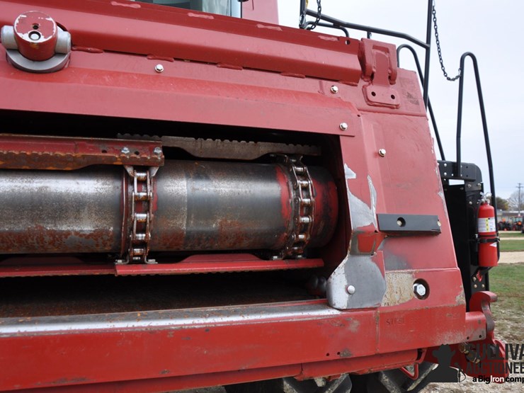 2023-case-ih-8250-image-10