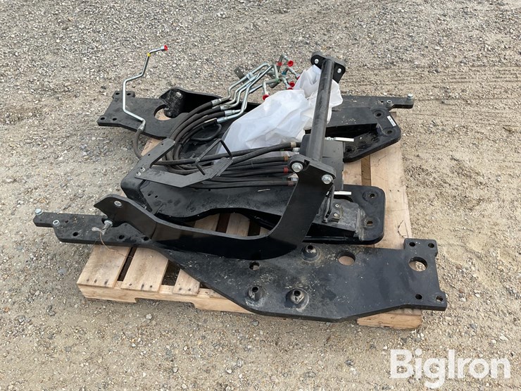new-holland-t-6-loader-brackets-image-4