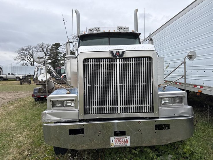 #3157-•-western-star-parts-sleeper-truck-image-7