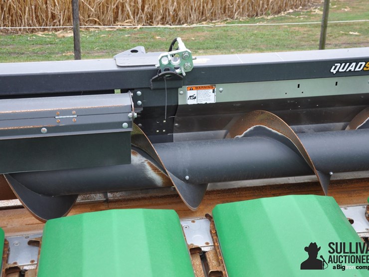 2017-drago-gt-8-30-8r30-corn-head-image-18