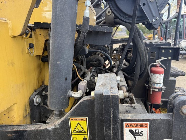 caterpillar-ap-1055f-image-21