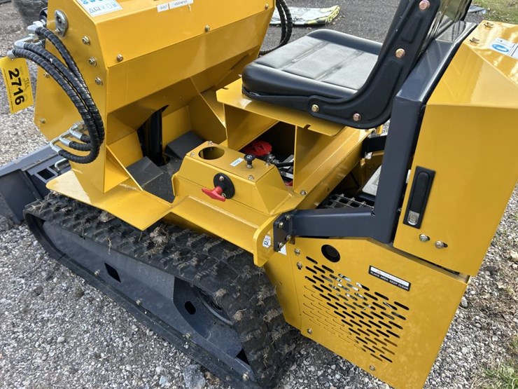 #2716-•-2025-infront-yf400-tracked-mini-skid-steer-image-6