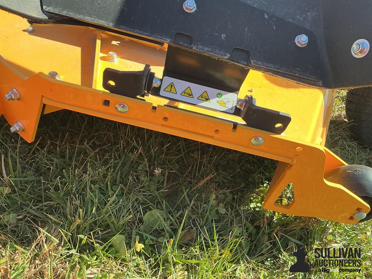 2022-cub-cadet-pro-z-900-image-13