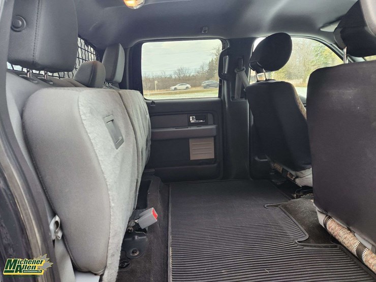 2014-ford-f150-image-32