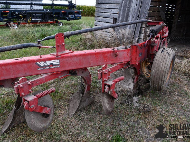 white-5-bottom-plow-image-12