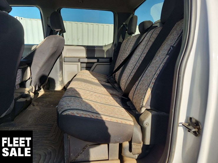 2021-ford-f250-image-17