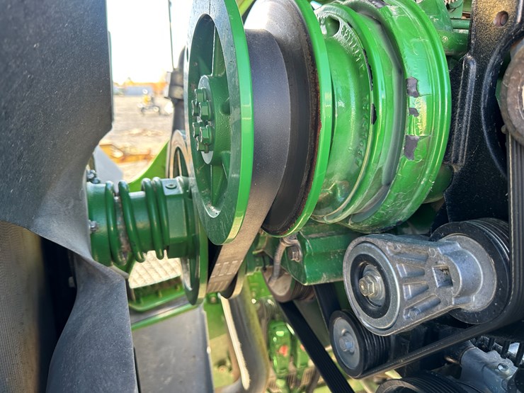 #32570-•-2012-john-deere-9360r-4x4-articulating-tractor-1rw9360rkep011018-image-55